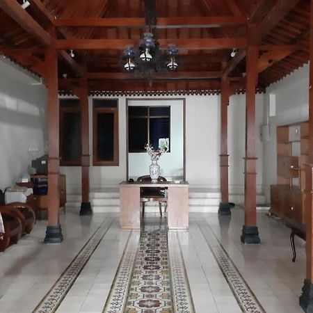 Hotel Joglo 21A à Yogyakarta Extérieur photo